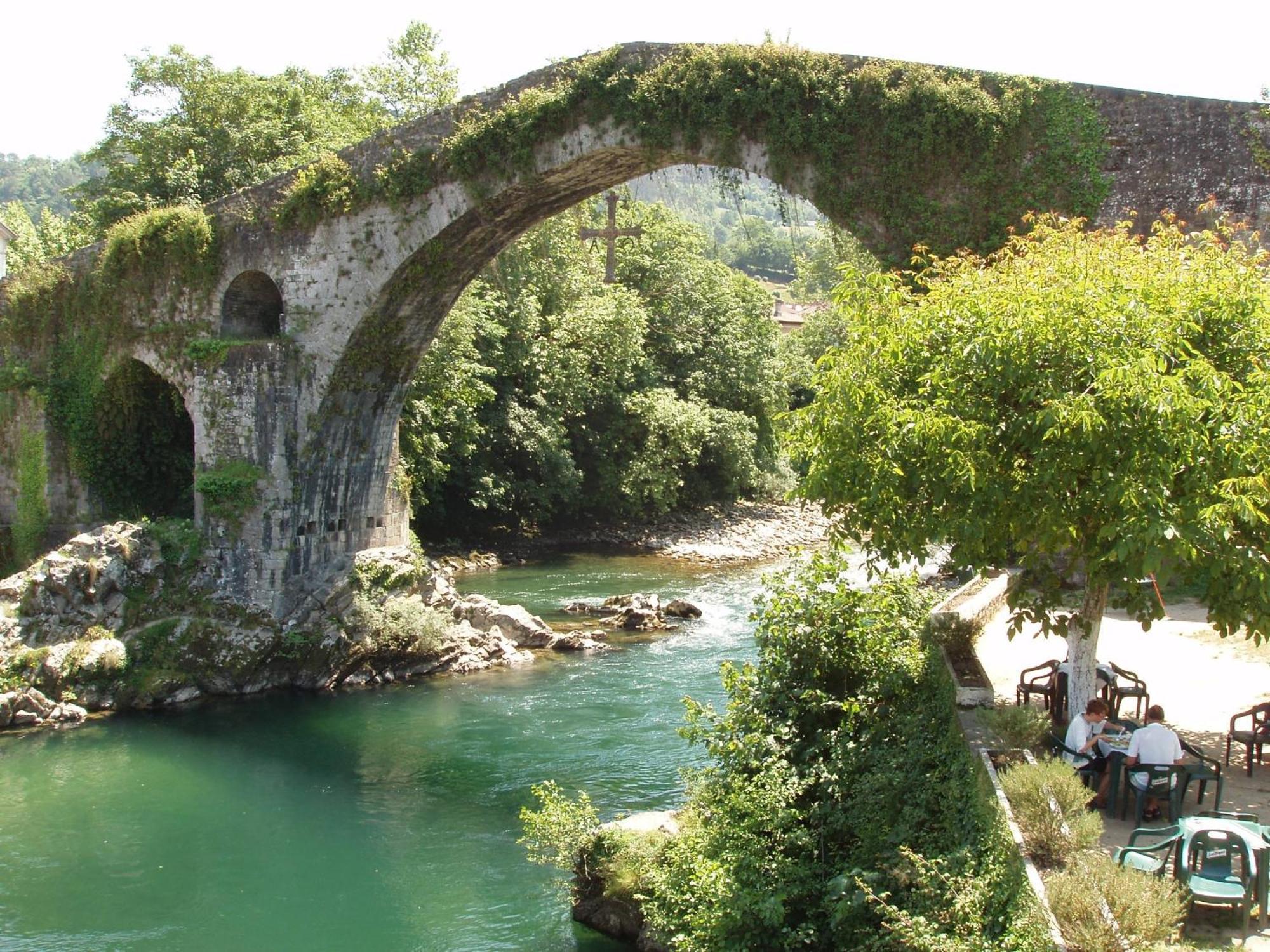 Los Acebos Cangas Cangas de Onis Exterior photo